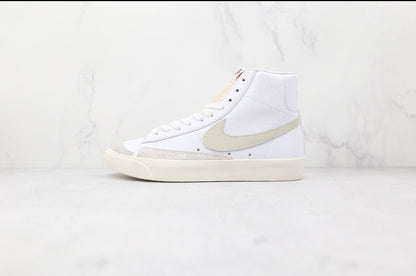 Blazer high beige swoosh