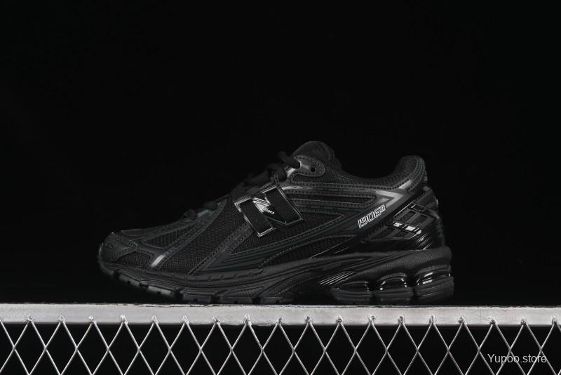 New Balance 1906R black
