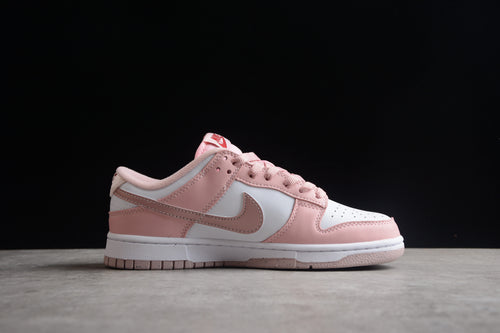 Dunk Low pink white