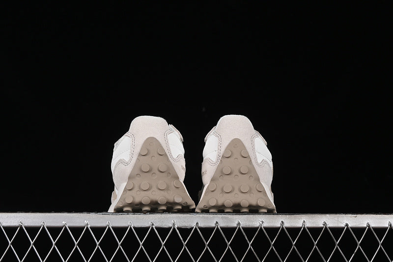 New Balance 327 sandstone