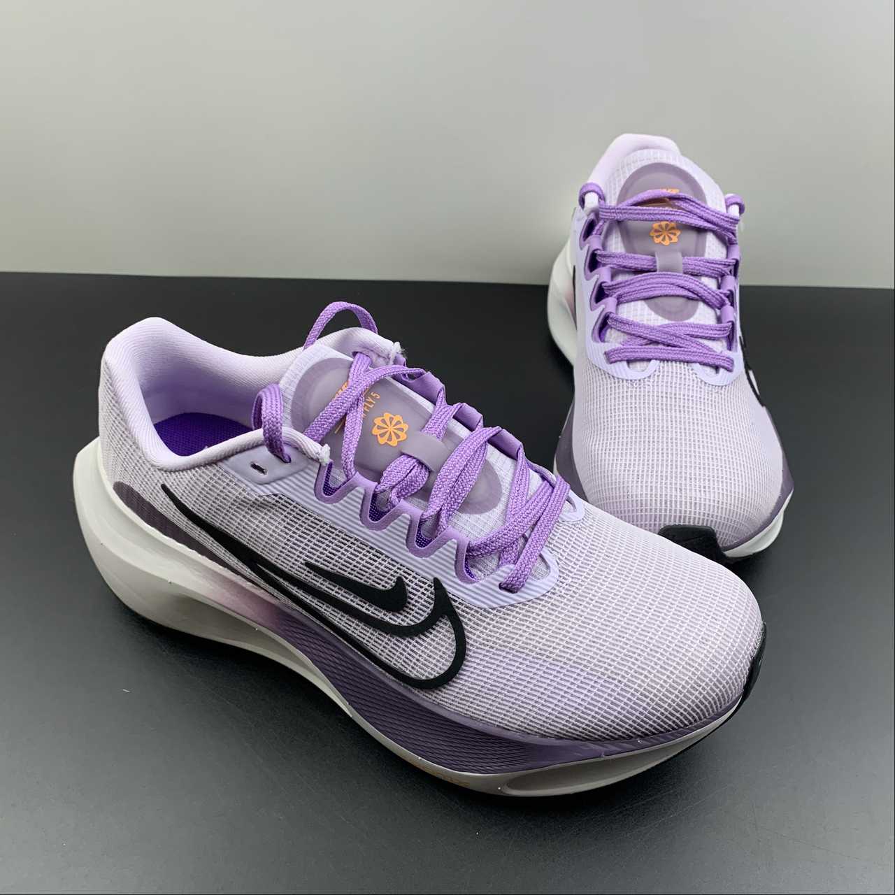 Zoom Fly 5 barely grape