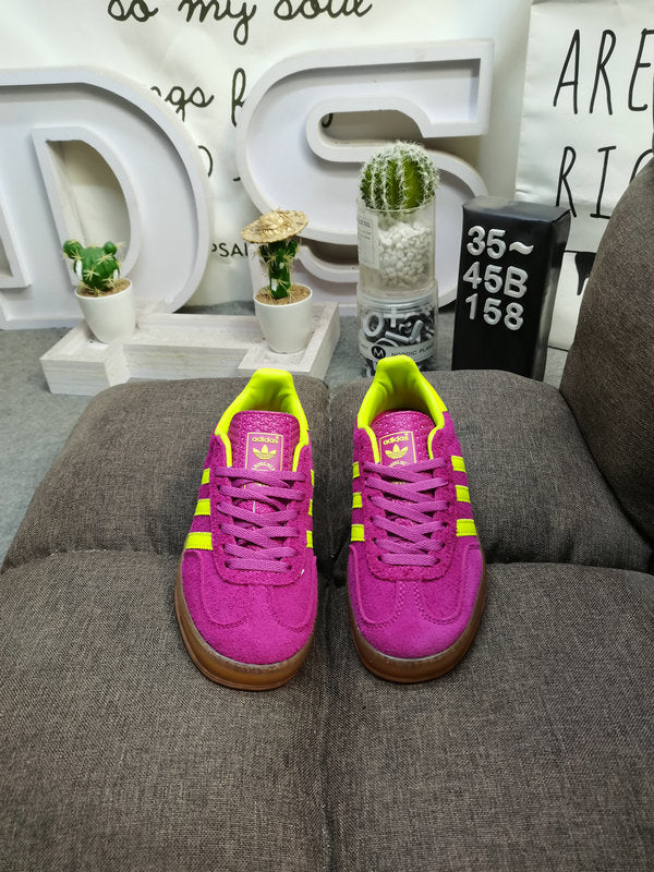 Gazelle indoor purple volt