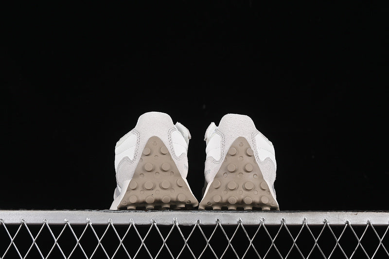 New Balance 327 sea salt