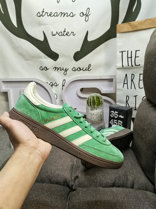 Spezial light green