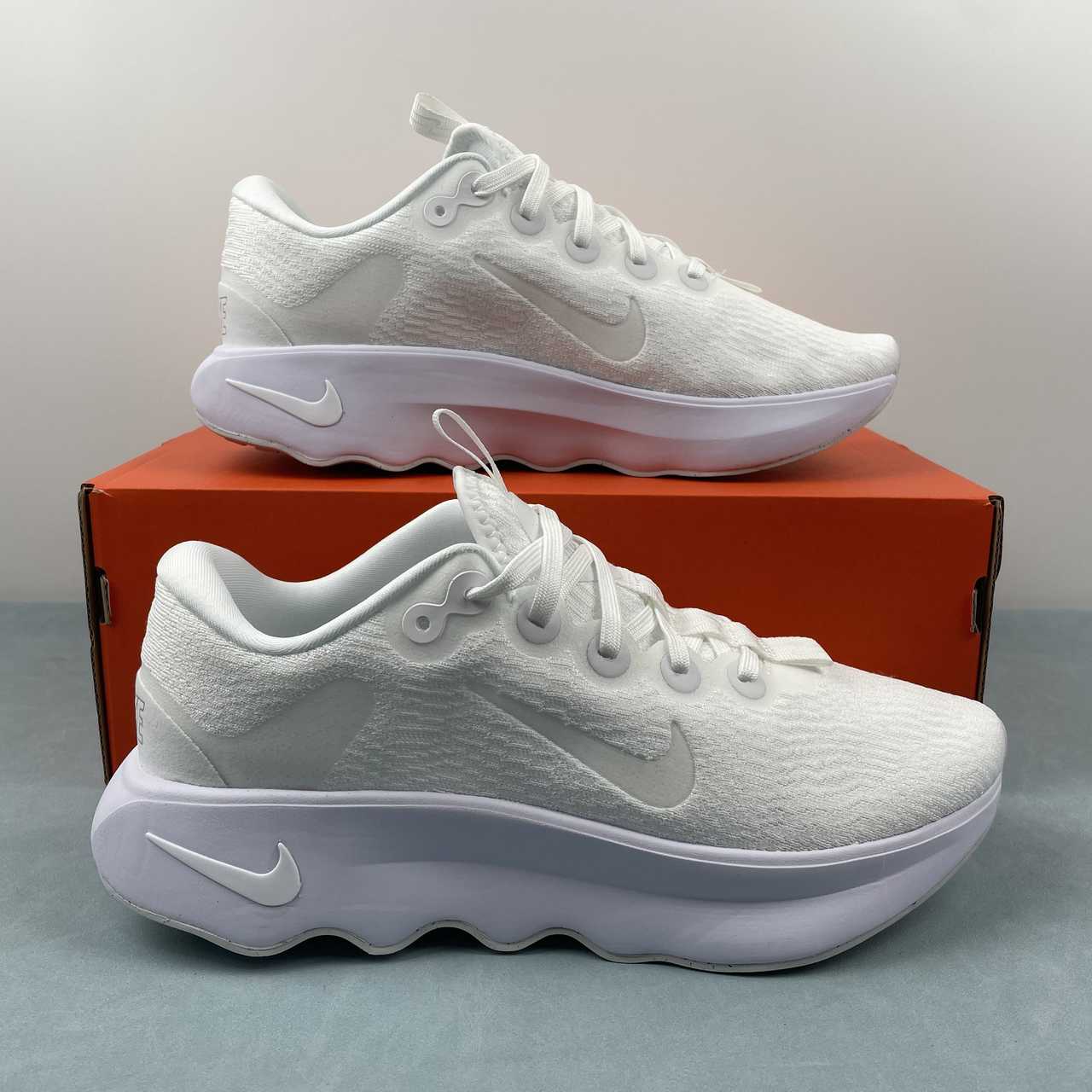 Motiva full white