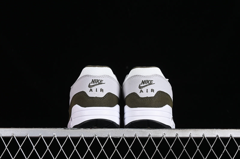 Air Max 1 olive white black