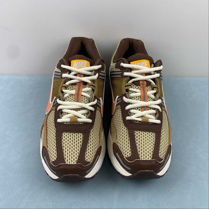 Zoom Vomero 5 grass cacao