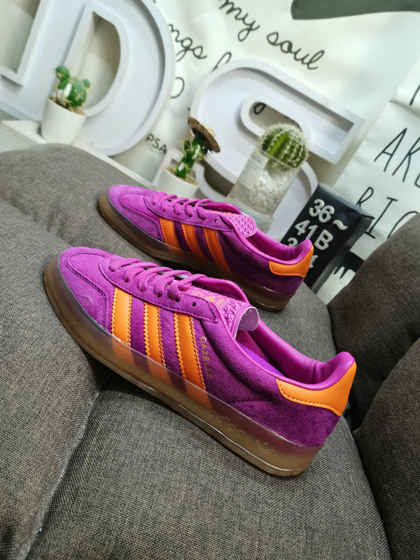 Gazelle indoor purple orange