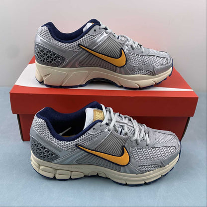 Zoom Vomero 5 grey yellow