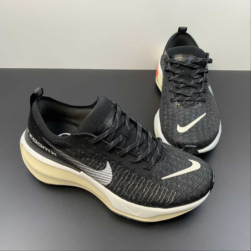 Zoom Invincible black white