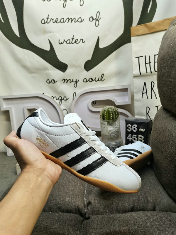 TOKYO white black