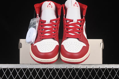 Jordan 1 Mid cracked red