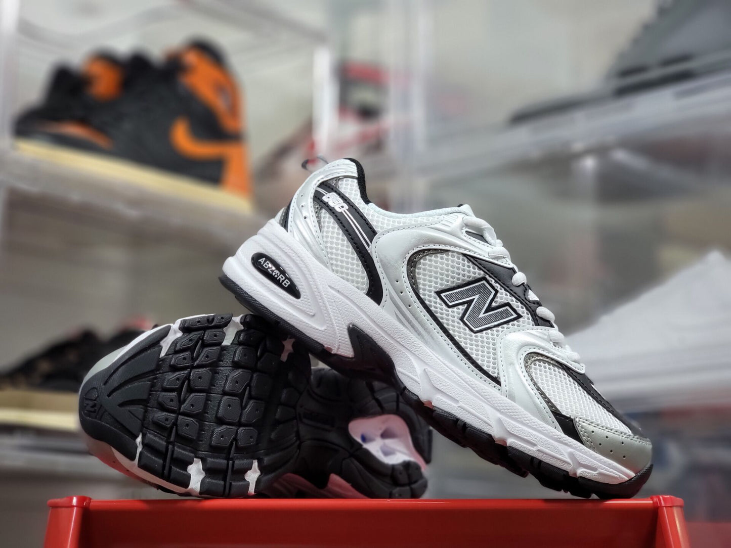 New Balance 530 white black
