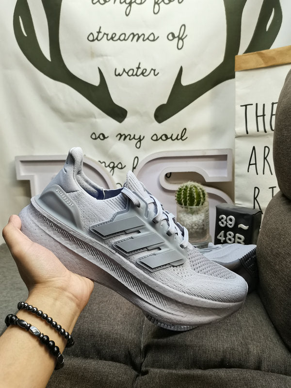 UltraBoost 5 smoke grey