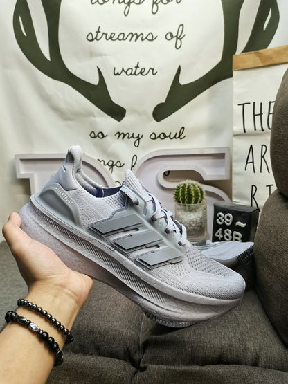 UltraBoost 5 smoke grey