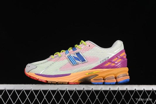 New Balance 1906R rosewater