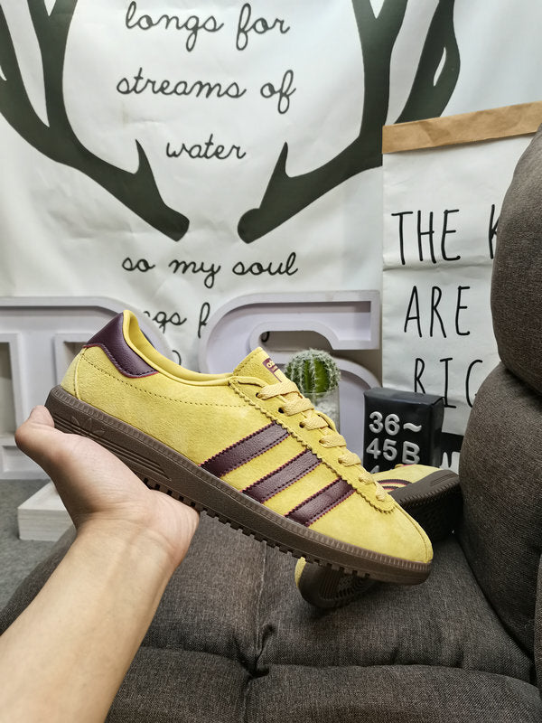 Bermuda yellow burgundy