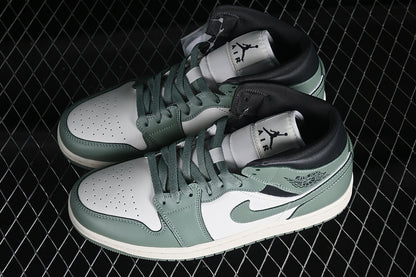 Jordan 1 Mid jade smoke