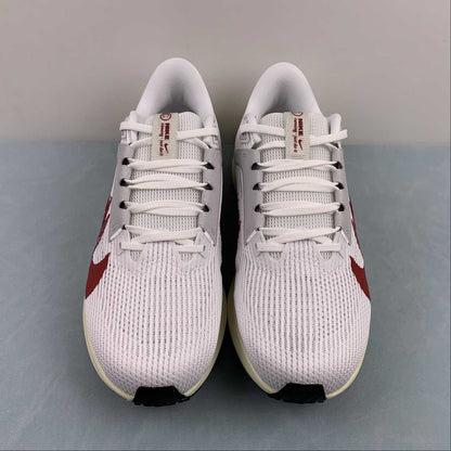 Zoom Pegasus 40 white redtones