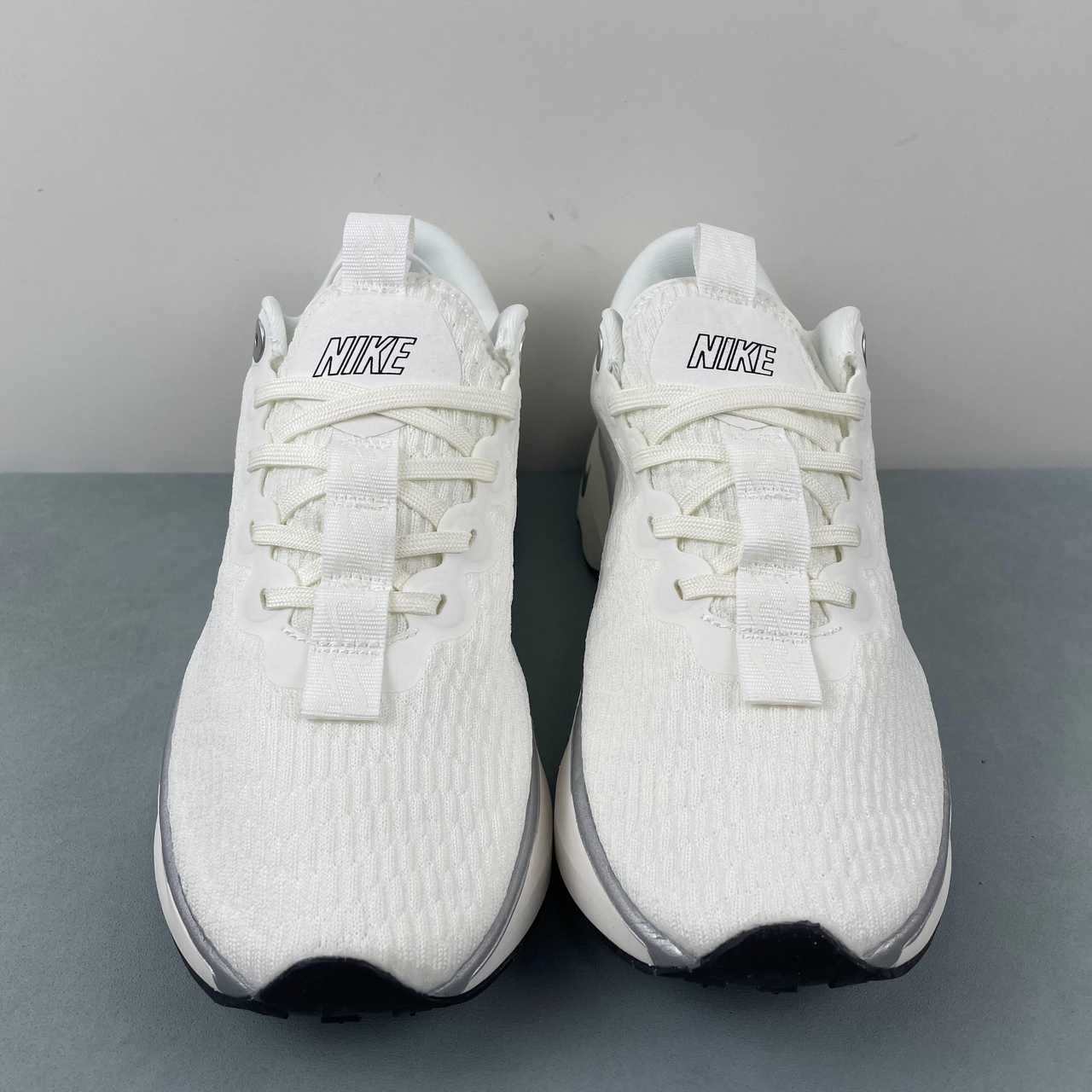 Motiva white