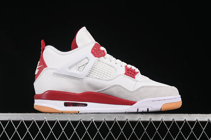 Jordan 4 SB vaysity red