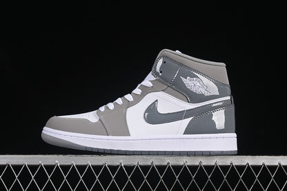 Jordan 1 Mid cool grey