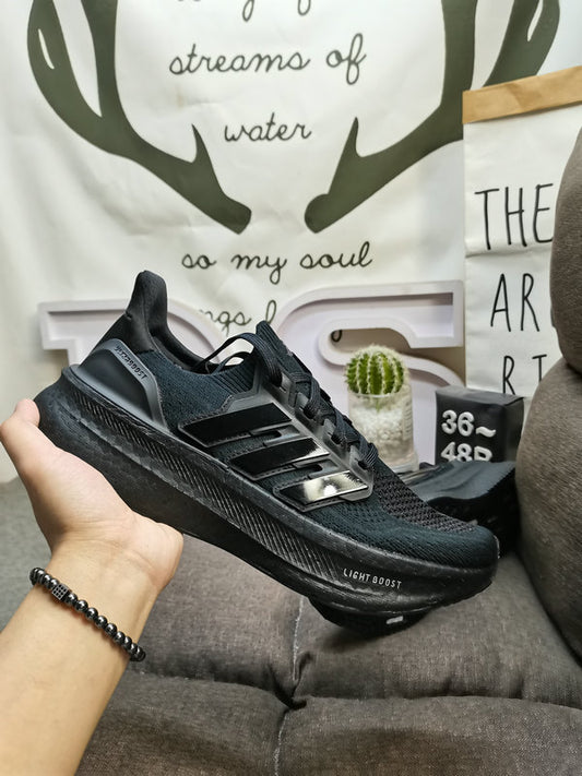 UltraBoost 5 black