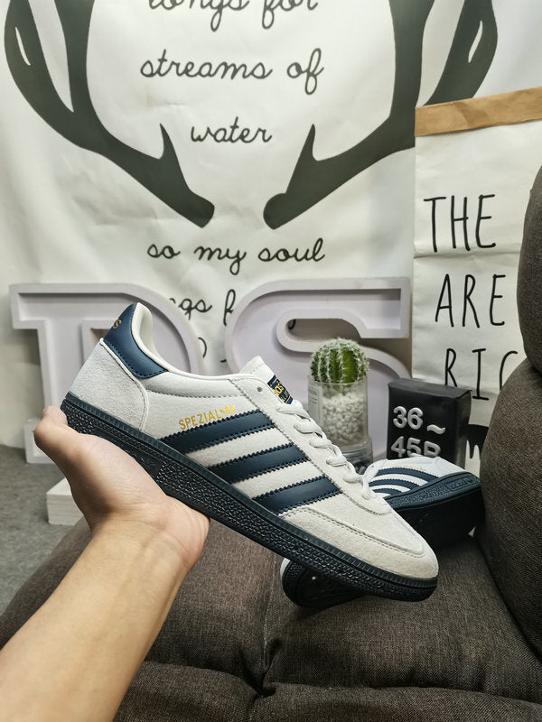Spezial off white black