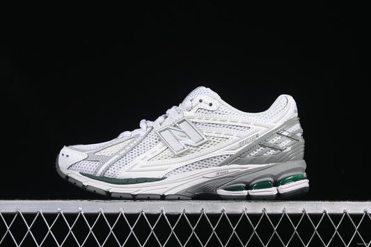 New Balance 1906R white light grey
