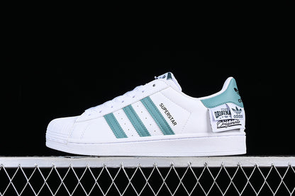 Superstar white emerald