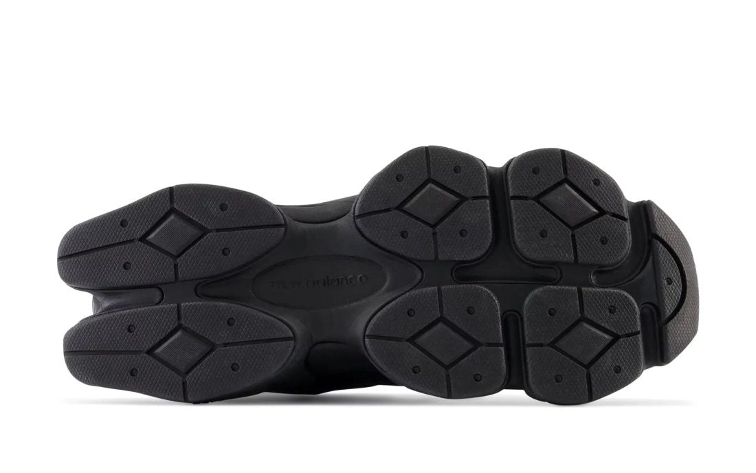 New Balance 9060 triple black